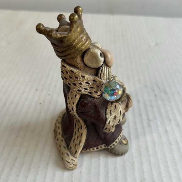 1989 Barb Benedetto Surprised King Figurine - Picture 4 of 7